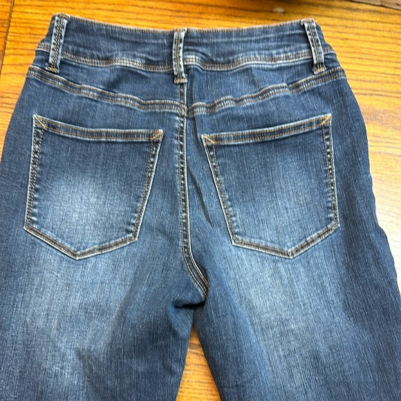 Women's High Rise Distressed Jeans - Picture 2 of 6